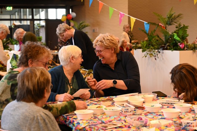 Impressie van geslaagde gemeentemiddag